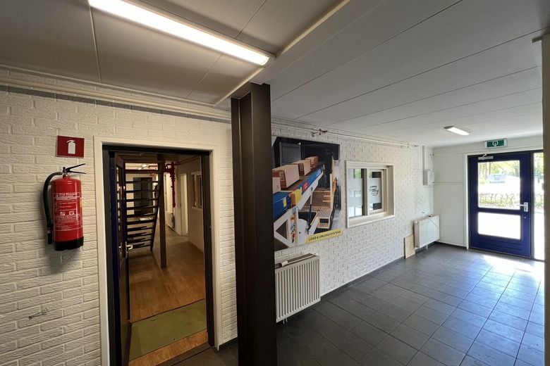 KantoorruimteaanKalkoenweg 40<br/> inErmelo KantoorruimteaanKalkoenweg 40<br/> inErmelo