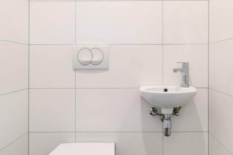 BedrijfsruimteaanAalsmeerderweg 241 11<br/> inAalsmeer