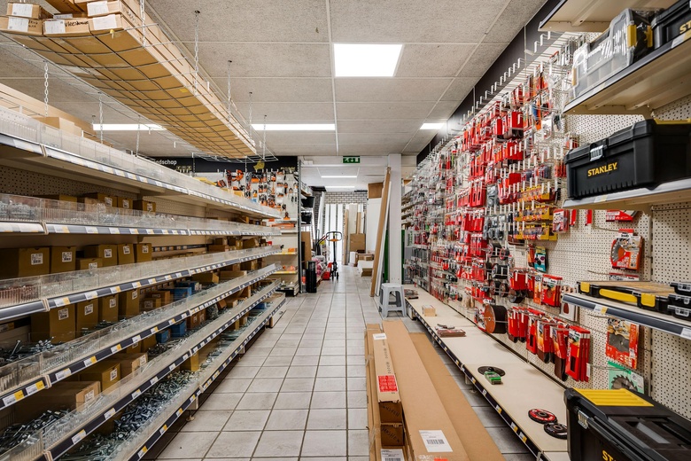 WinkelruimteaanJulianastraat 11<br/> inStramproy