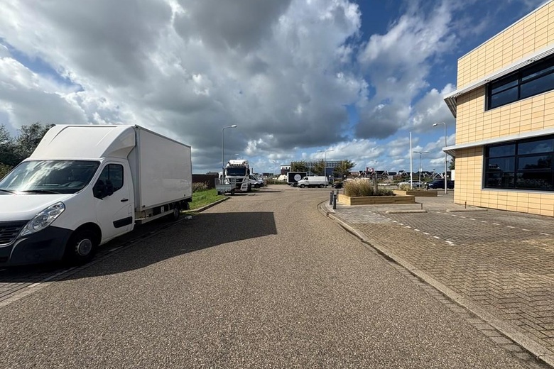 BedrijfsruimteaanVlotlaan 302<br/> inMonster BedrijfsruimteaanVlotlaan 302<br/> inMonster