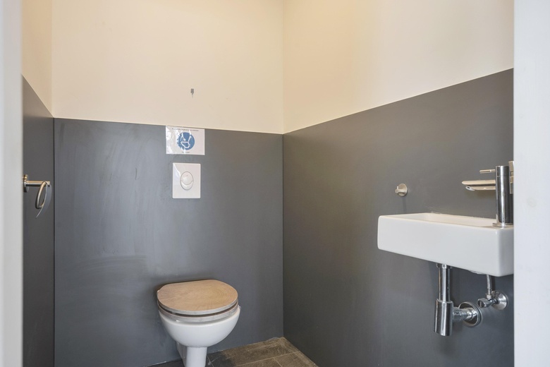 BedrijfsruimteaanBergerweg 140<br/> inSittard BedrijfsruimteaanBergerweg 140<br/> inSittard