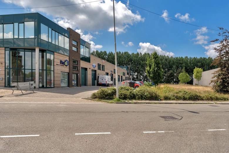 BedrijfsruimteaanKiotoweg 311<br/> inRotterdam