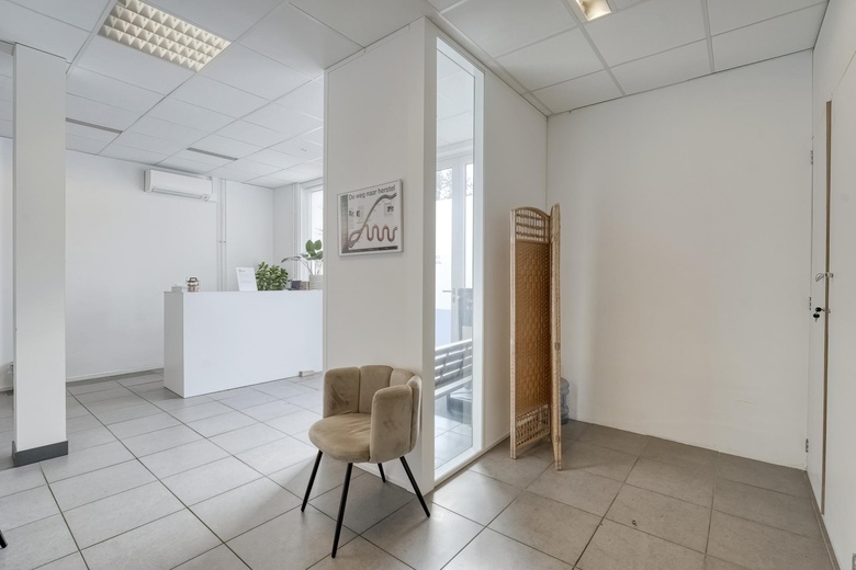WinkelruimteaanDorpsstraat 22 A<br/> inZoeterwoude WinkelruimteaanDorpsstraat 22 A<br/> inZoeterwoude