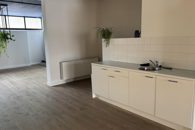 WinkelruimteaanLaan van Nieuw-Oost-Indie 102<br/> inDen Haag