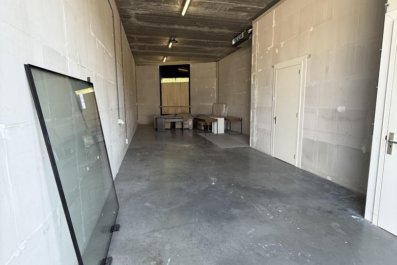 BedrijfsruimteaanIndustrieweg 71<br/> inDuivendrecht BedrijfsruimteaanIndustrieweg 71<br/> inDuivendrecht
