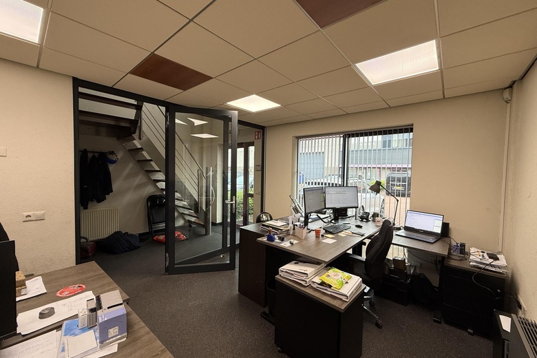 BedrijfsruimteaanVimmerik 2 D<br/> inNieuwkuijk