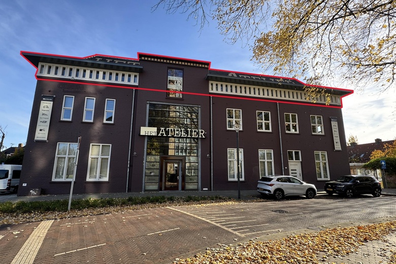 Bekijk foto 1 van Essenstraat 1