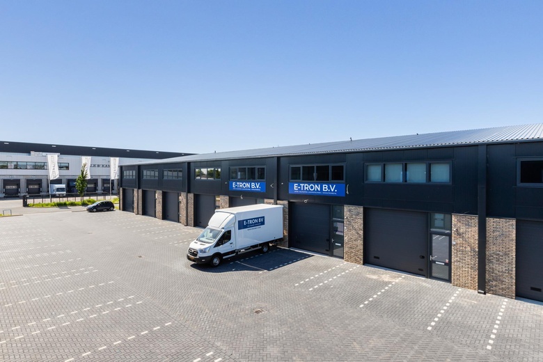 BedrijfsruimteaanDirk Verheulweg 2 B 8<br/> inWaddinxveen BedrijfsruimteaanDirk Verheulweg 2 B 8<br/> inWaddinxveen