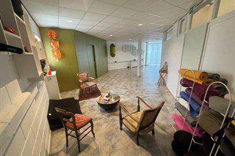 KantoorruimteaanDe Run 8243 Advertentie<br/> inVeldhoven