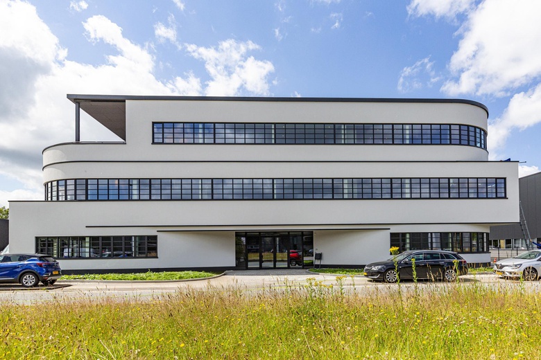 BedrijfsruimteaanCenturionbaan 140<br/> inSoesterberg BedrijfsruimteaanCenturionbaan 140<br/> inSoesterberg