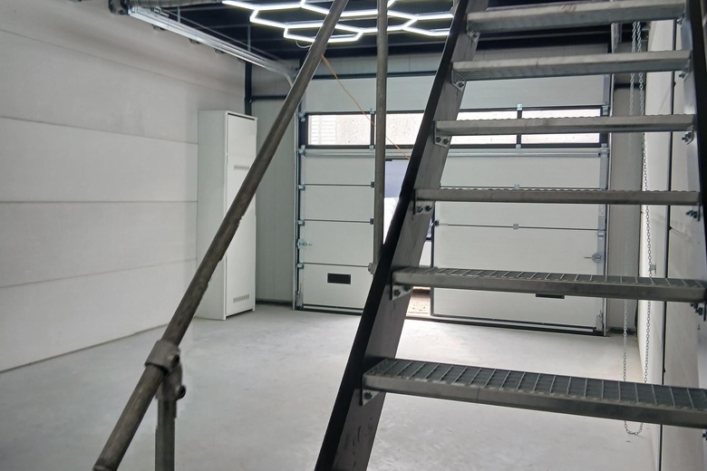 BedrijfsruimteaanRandweg 23<br/> inEmmeloord BedrijfsruimteaanRandweg 23<br/> inEmmeloord