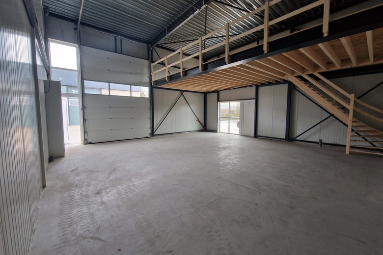 Bedrijfsruimteaanindustrieweg 2-20<br/> inMeppel