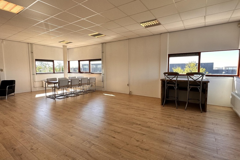 KantoorruimteaanWitte Paardweg 52 B<br/> inWormerveer KantoorruimteaanWitte Paardweg 52 B<br/> inWormerveer