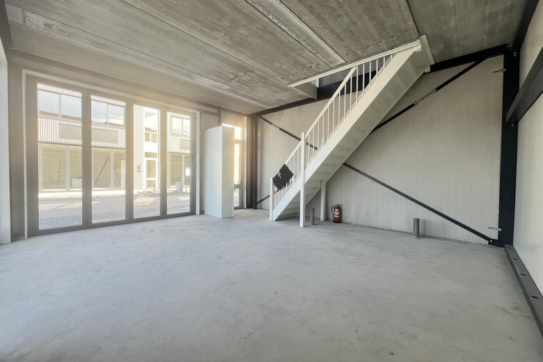 BedrijfsruimteaanBolstoen 11 R<br/> inAmsterdam