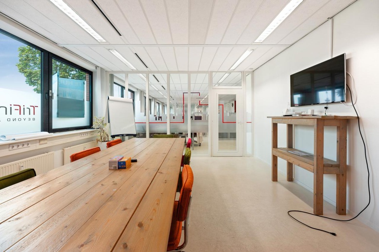 KantoorruimteaanStationsplein 1<br/> inZwijndrecht