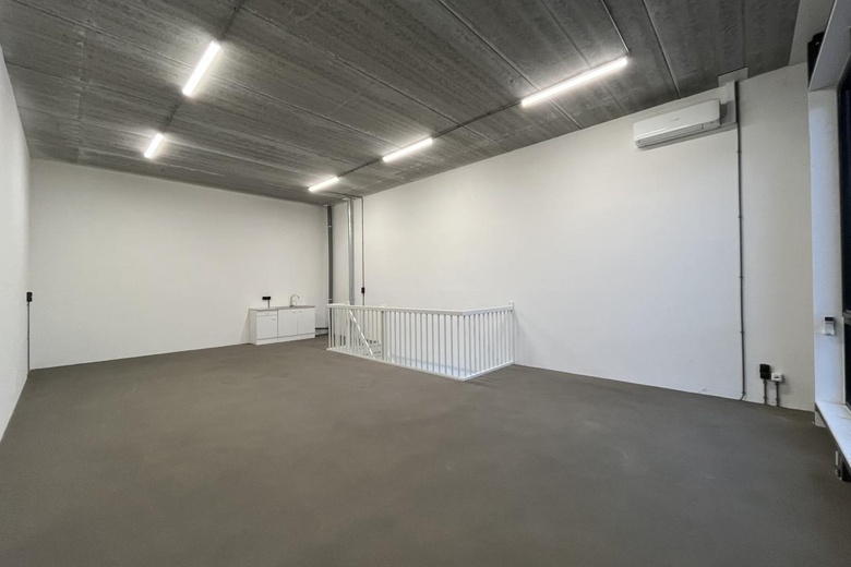 BedrijfsruimteaanVaartveld 5<br/> inRoosendaal