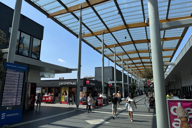 WinkelruimteaanWinkelcentrum Woensel 287<br/> inEindhoven WinkelruimteaanWinkelcentrum Woensel 287<br/> inEindhoven