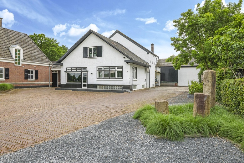 BedrijfsruimteaanDorpsstraat 40<br/> inHummelo