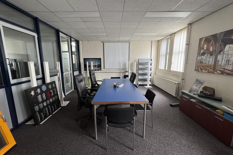 BedrijfsruimteaanSluispolderweg 44 C<br/> inZaandam BedrijfsruimteaanSluispolderweg 44 C<br/> inZaandam
