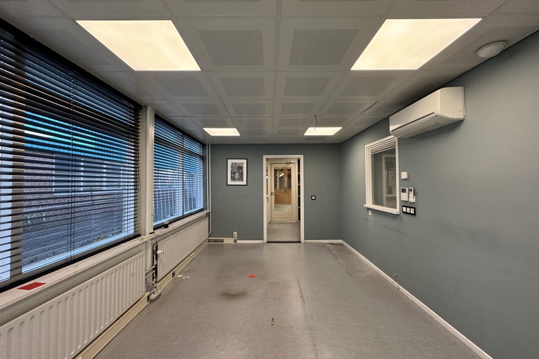 BedrijfsruimteaanHoutkopersstraat 12<br/> inZwijndrecht