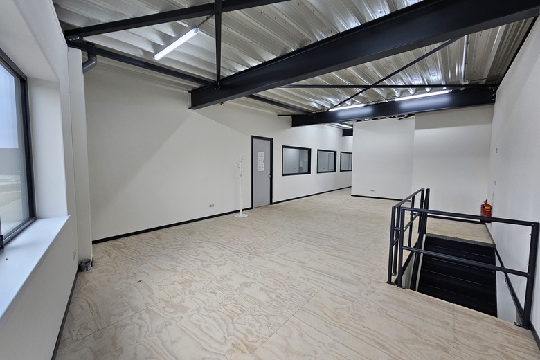 BedrijfsruimteaanSchepelstraat 47<br/> inRoermond BedrijfsruimteaanSchepelstraat 47<br/> inRoermond