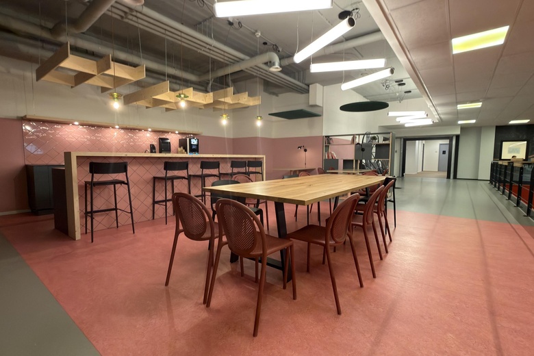 BedrijfsruimteaanProostwetering 41<br/> inUtrecht