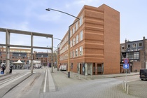Bekijk foto 3 van Stationsplein 8