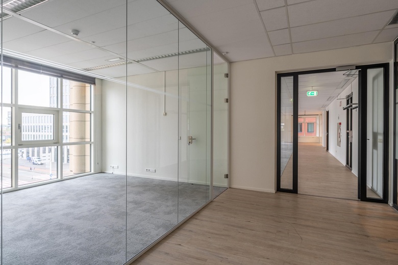 KantoorruimteaanWilhelminaplein 1 - 40<br/> inRotterdam KantoorruimteaanWilhelminaplein 1 - 40<br/> inRotterdam