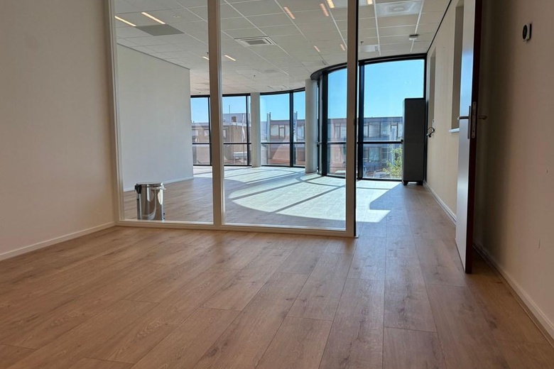 BedrijfsruimteaanVan Riemsdijkweg 57<br/> inRotterdam BedrijfsruimteaanVan Riemsdijkweg 57<br/> inRotterdam