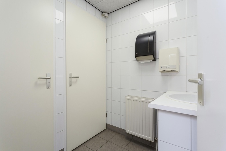 BedrijfsruimteaanProf. Asserweg 22<br/> inWaalwijk