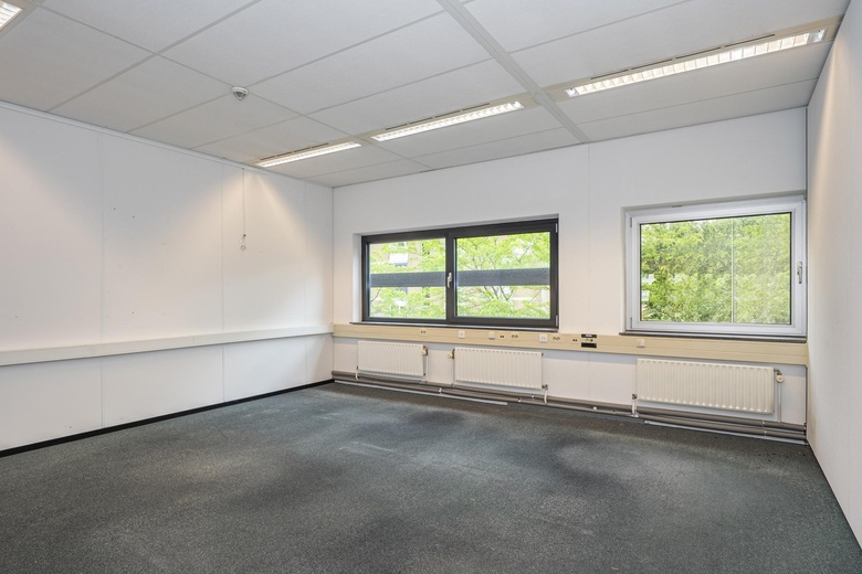KantoorruimteaanHub Dassenplein 3<br/> inSittard KantoorruimteaanHub Dassenplein 3<br/> inSittard