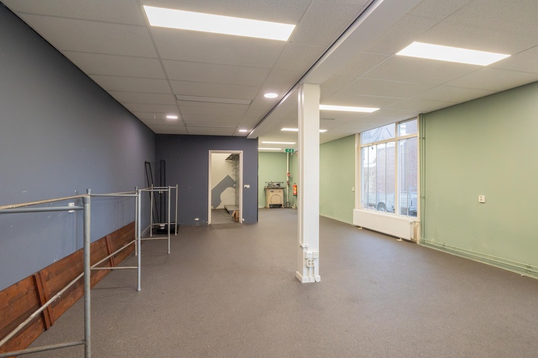 WinkelruimteaanHoofdstraat 144<br/> inSassenheim