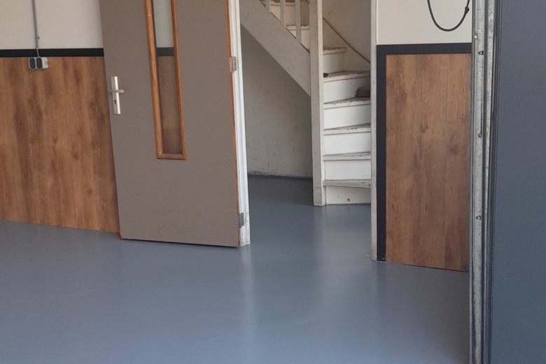 BedrijfsruimteaanBedrijfsweg 82<br/> inVriezenveen