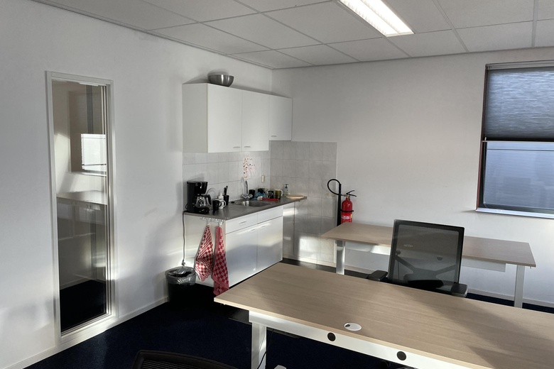 BedrijfsruimteaanTolboomweg 1<br/> inTerschuur