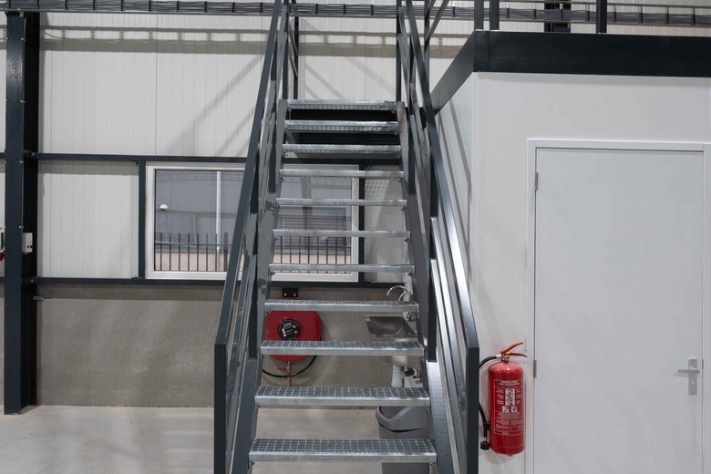 BedrijfsruimteaanIndustrieweg 6 A<br/> inGeleen BedrijfsruimteaanIndustrieweg 6 A<br/> inGeleen