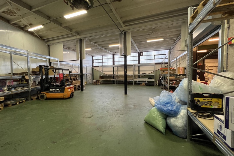 BedrijfsruimteaanMon Plaisir 15 A<br/> inEtten-Leur BedrijfsruimteaanMon Plaisir 15 A<br/> inEtten-Leur