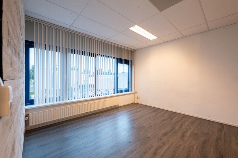 KantoorruimteaanPascalweg 7<br/> inSpijkenisse KantoorruimteaanPascalweg 7<br/> inSpijkenisse