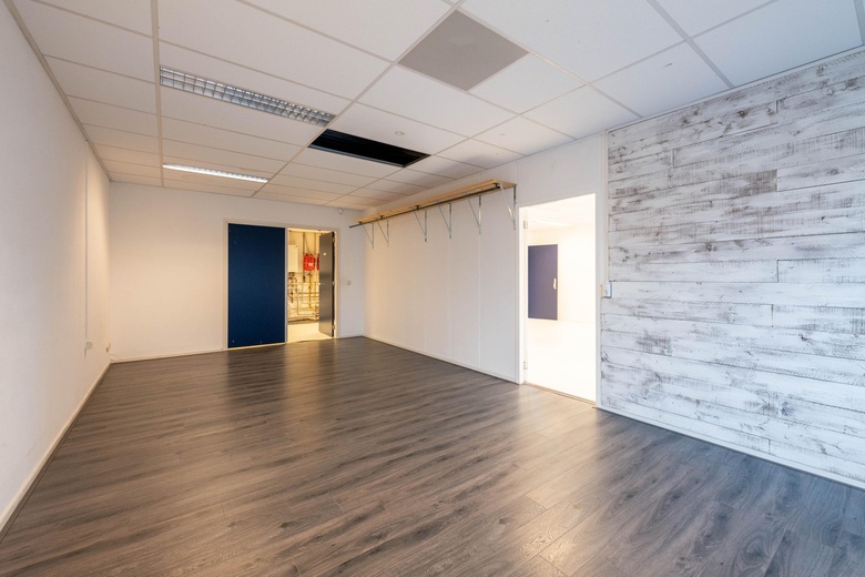 KantoorruimteaanPascalweg 7<br/> inSpijkenisse KantoorruimteaanPascalweg 7<br/> inSpijkenisse