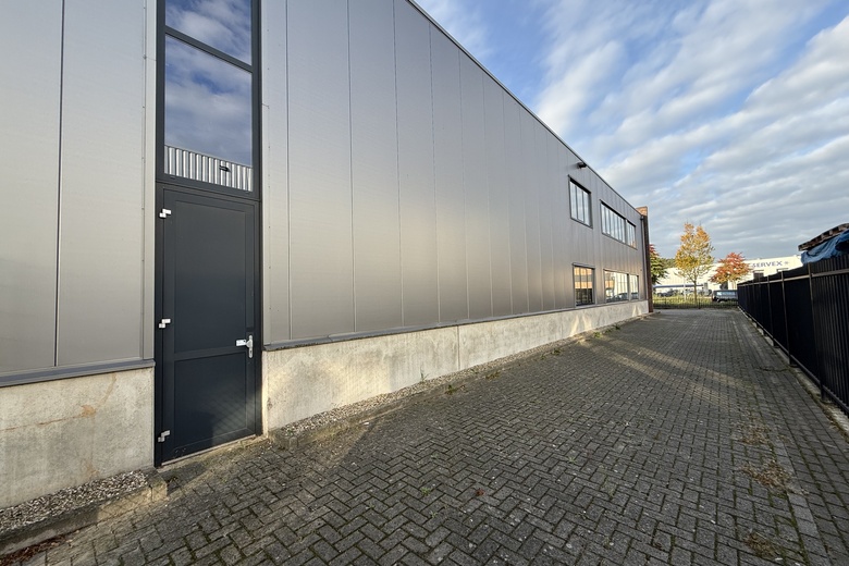 BedrijfsruimteaanJohn F. Kennedylaan 235<br/> inPanningen BedrijfsruimteaanJohn F. Kennedylaan 235<br/> inPanningen