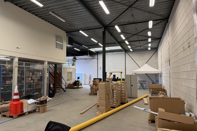 BedrijfsruimteaanZeemanstraat 71 - 73<br/> inBarendrecht BedrijfsruimteaanZeemanstraat 71 - 73<br/> inBarendrecht