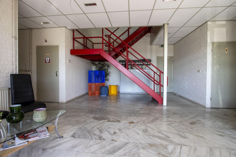 KantoorruimteaanDe Hulst 16<br/> inOostrum