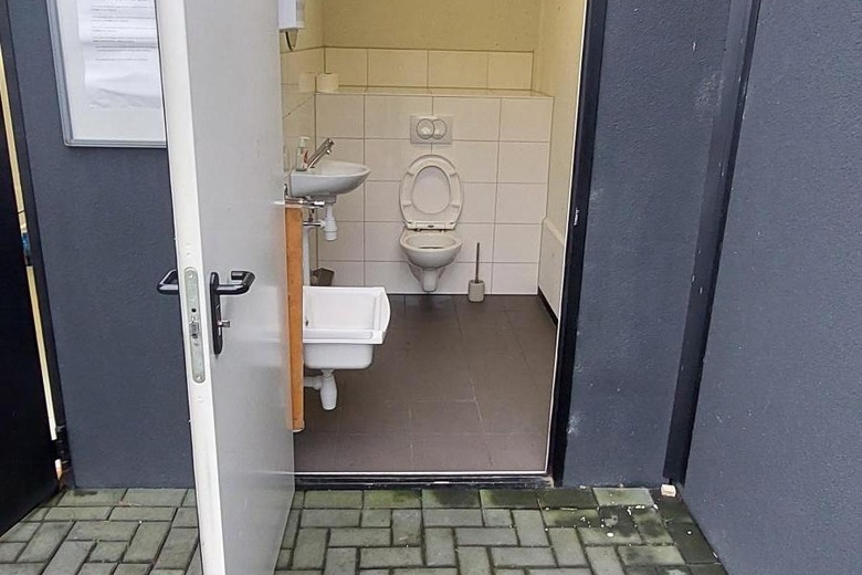 BedrijfsruimteaanBurgemeester Ritmeesterweg 22 63<br/> inDen Helder