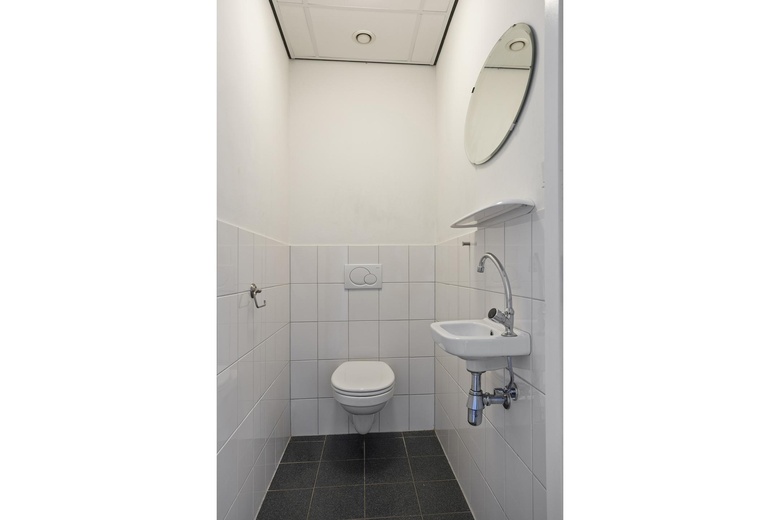 BedrijfsruimteaanStoelmatter 100<br/> inWateringen