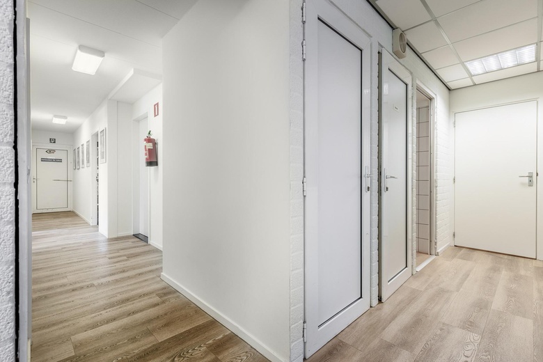 Bedrijfsruimteaande Maas 25 - 27<br/> inBest