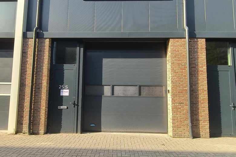 BedrijfsruimteaanDenariusstraat 25 S<br/> inOosterhout