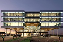 Bekijk foto 5 van Honderdland 1034