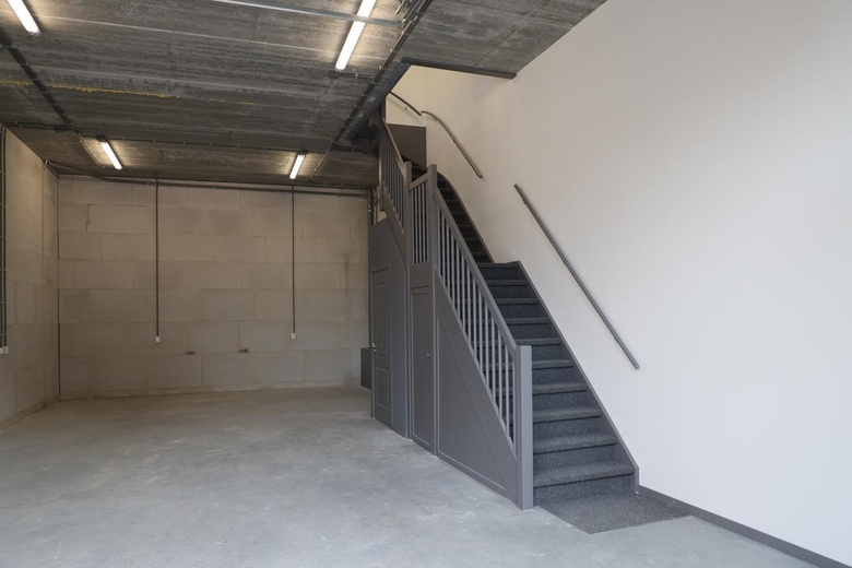 BedrijfsruimteaanVan der Waalsstraat 44 J<br/> inZoetermeer