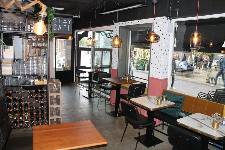 HorecaaanRijnstraat 12<br/> inEindhoven HorecaaanRijnstraat 12<br/> inEindhoven