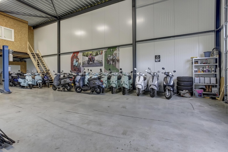 BedrijfsruimteaanPilootweg 11<br/> inStavenisse