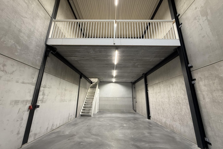 BedrijfsruimteaanAgriport 5 08<br/> inMiddenmeer